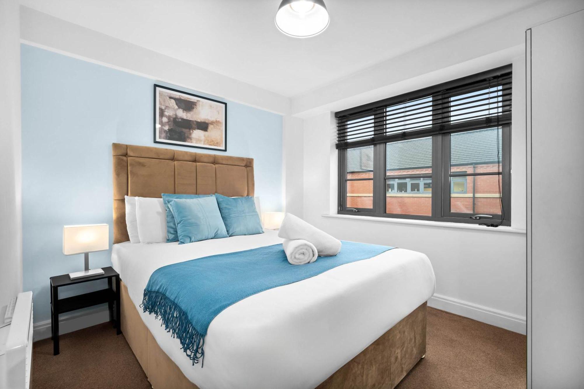 Modern 2 Bed Centre Wi-fi - Rated - Wifi - Smart - Rated - Tv - 49l