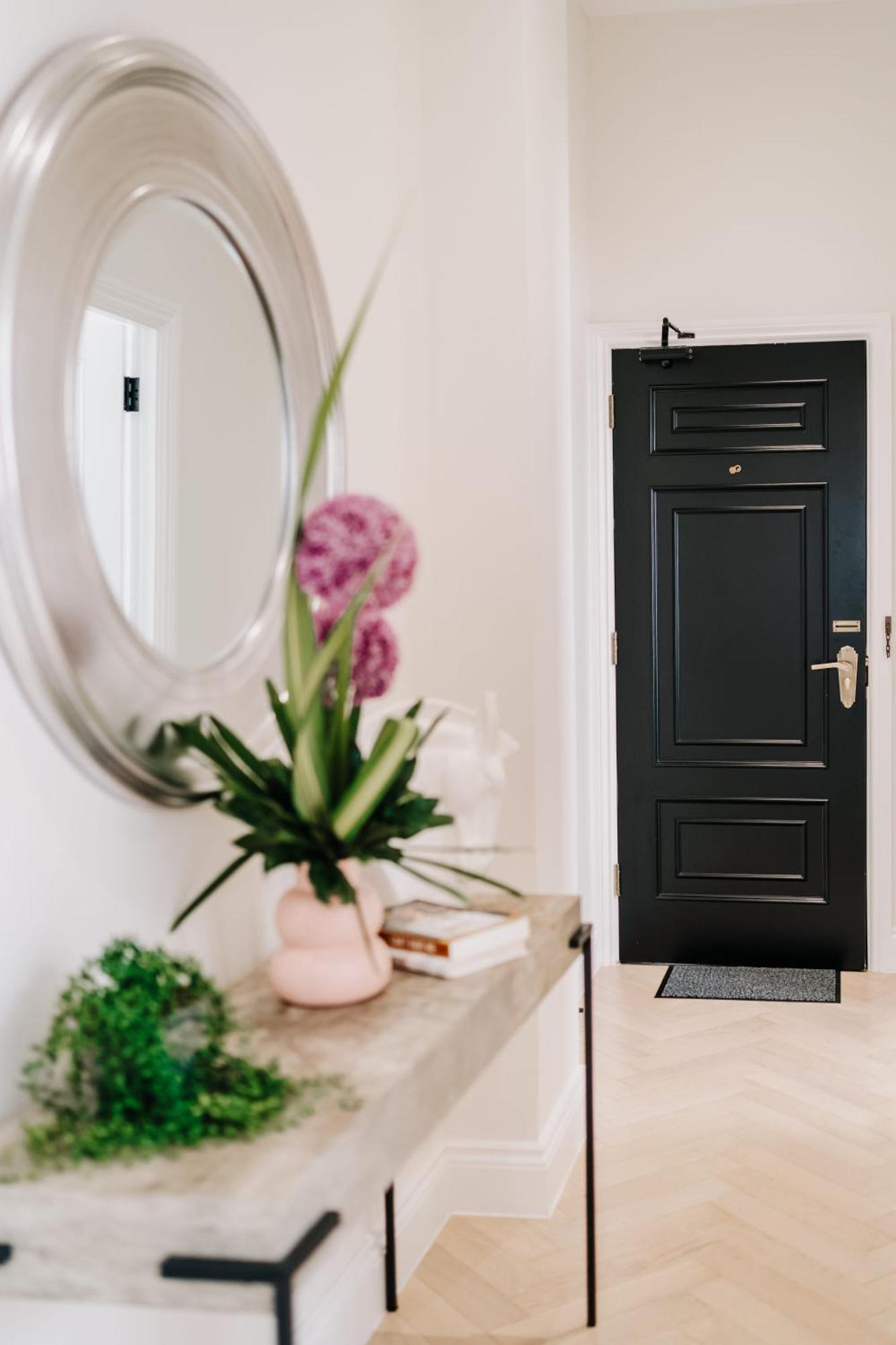 Apartment Grade Ii Restored Boutique Family Contractors *