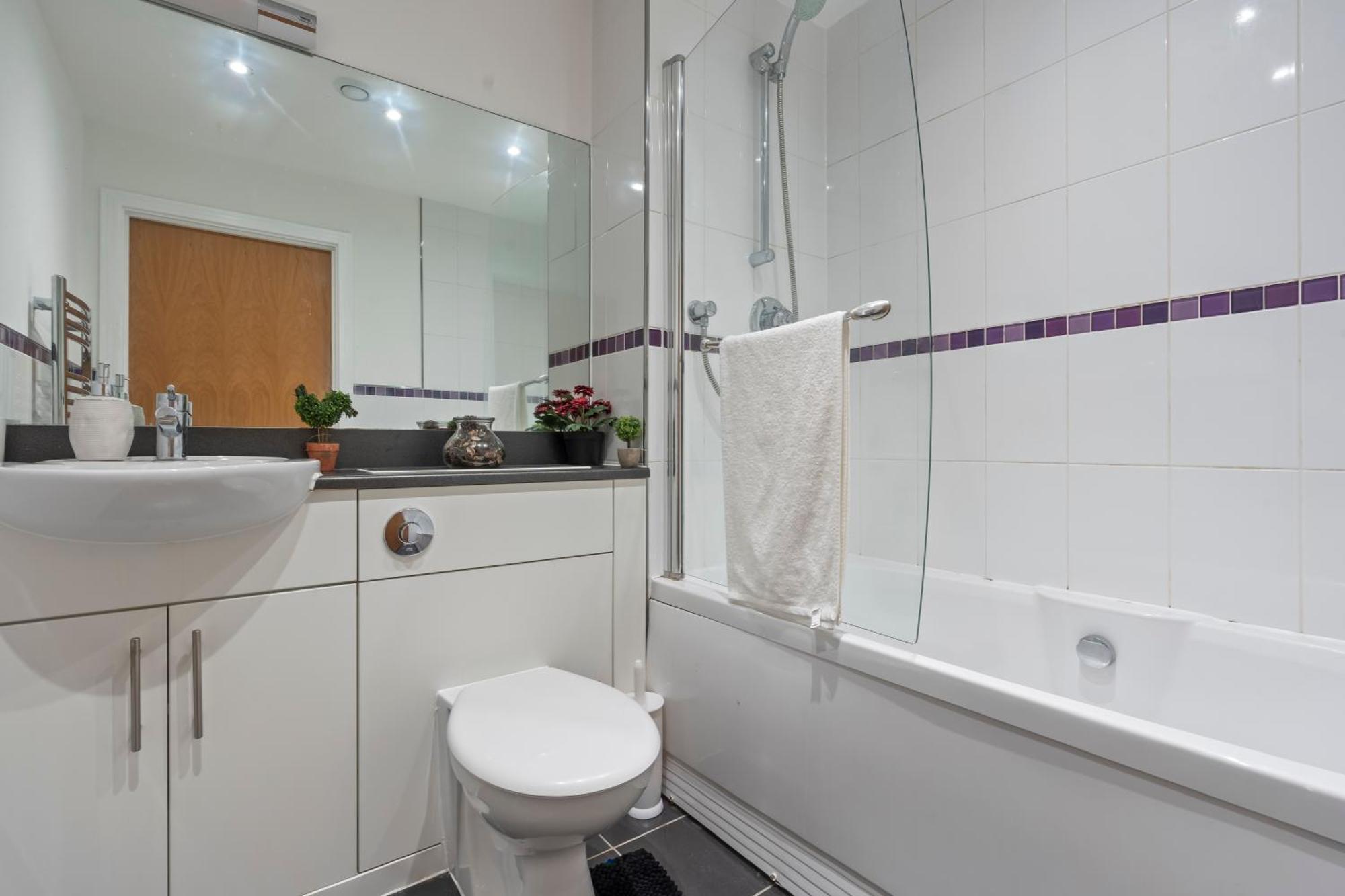 Apartment Heart Of Centre Luxury With Secure Underground Parking