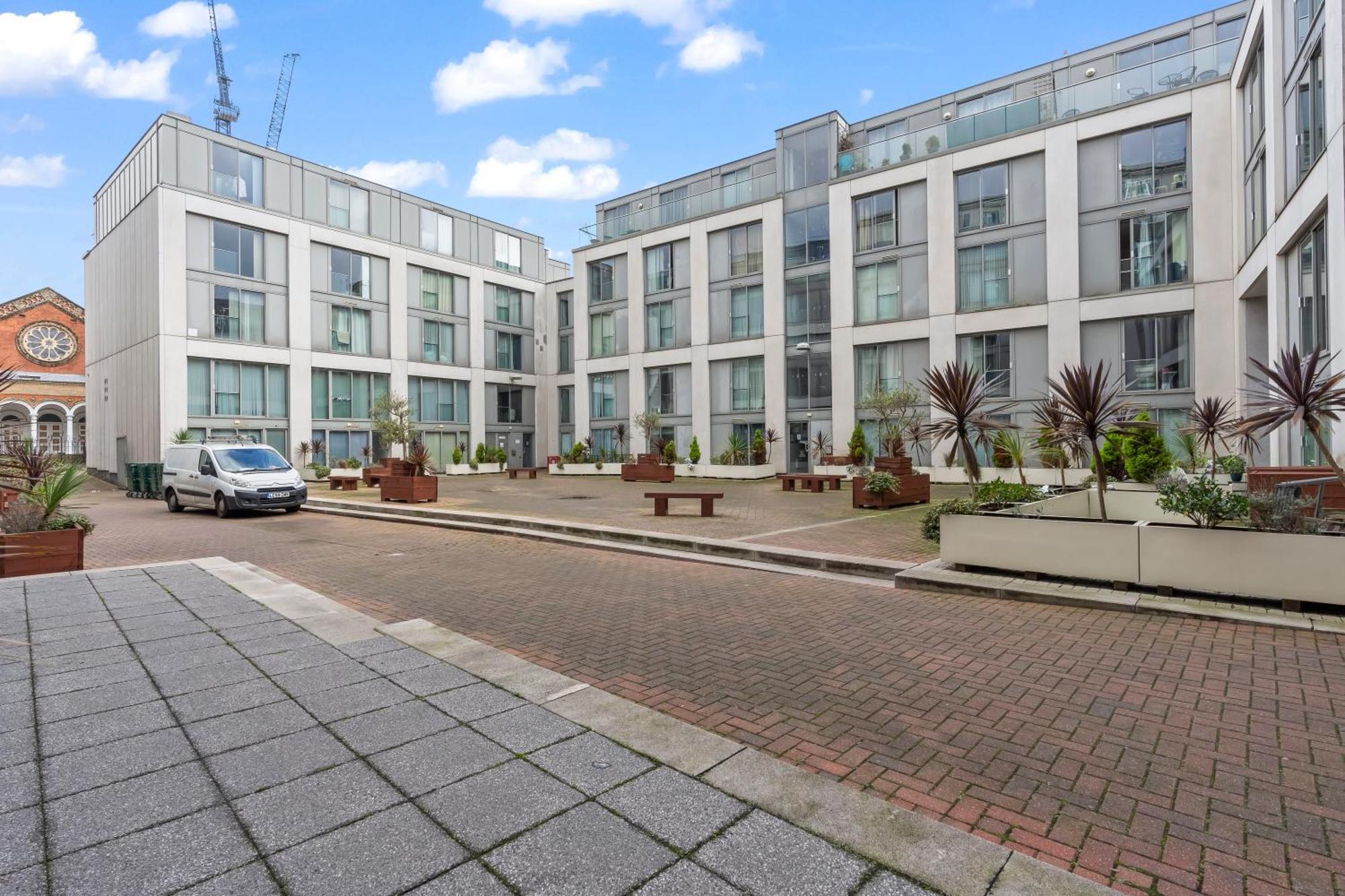 Apartment Heart Of Centre Luxury With Secure Underground Parking Birmingham