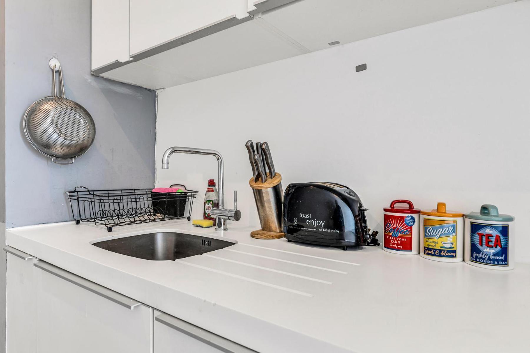 Heart Of City, Centre Point Luxury Apartment *