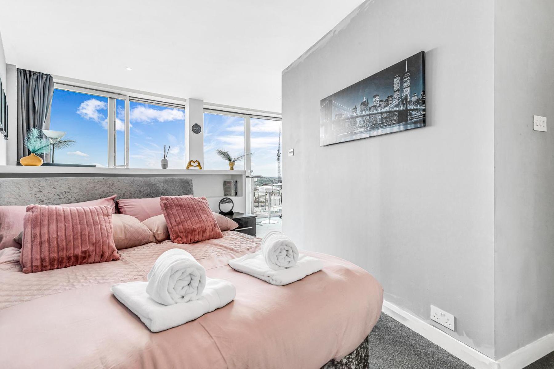 Heart Of City, Centre Point Luxury Apartment Birmingham