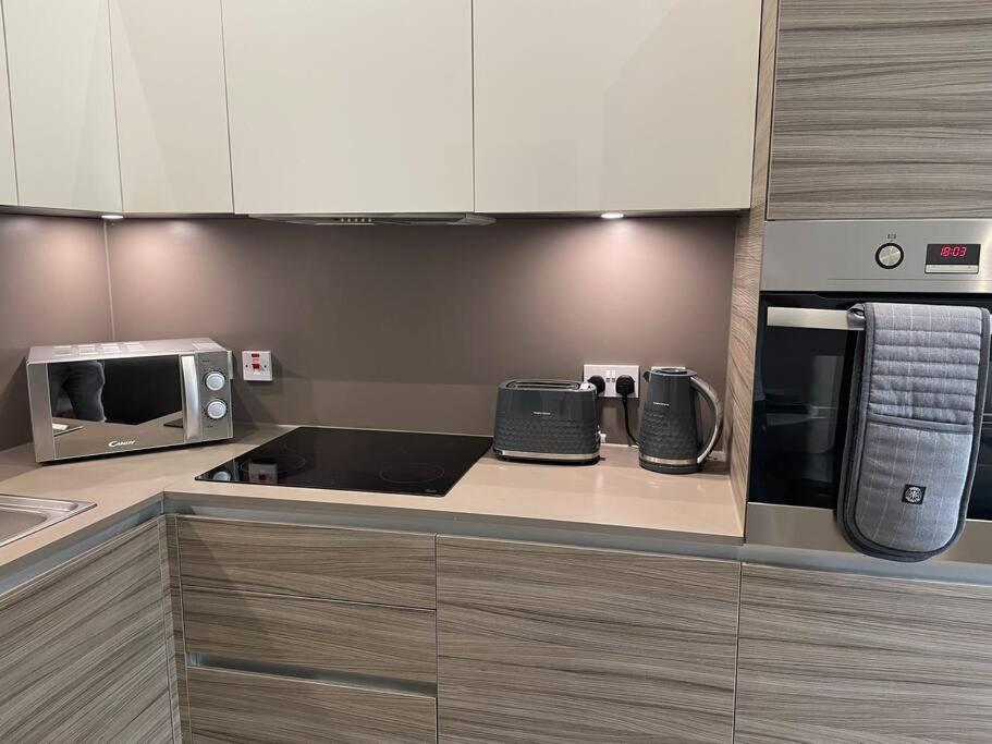 Luxury 1 Bedroom Bournville Apartment Birmingham