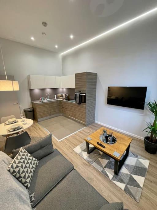 Apartment Luxury 1 Bedroom Bournville Birmingham