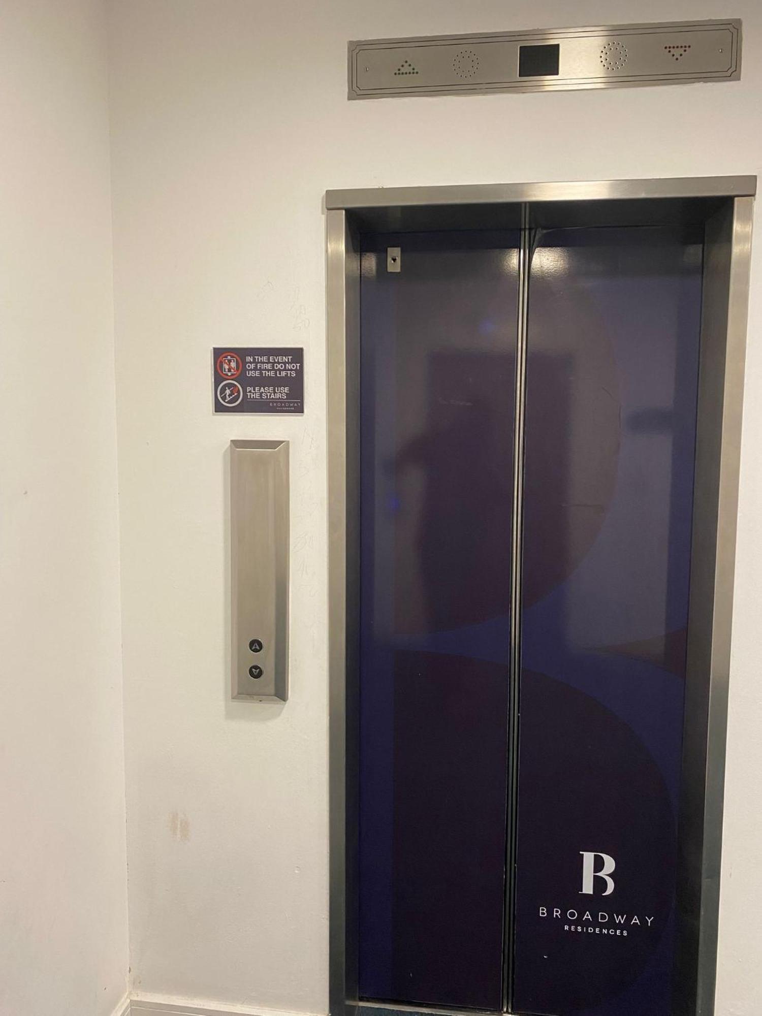 Broad St - 1 Bedroom - 1 Bathroom - Free Parking