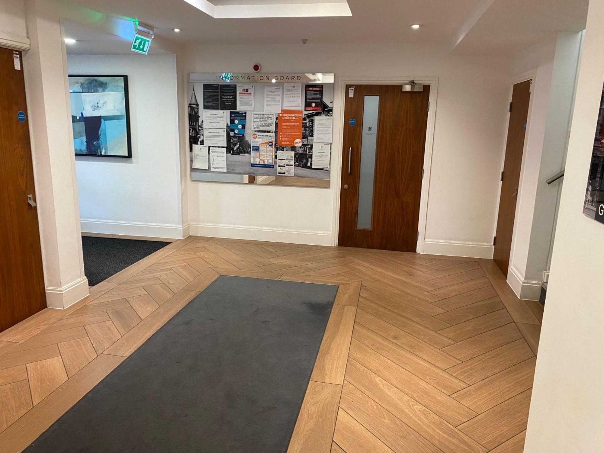 Broad St - 1 Bedroom - 1 Bathroom - Free Parking Apartment *