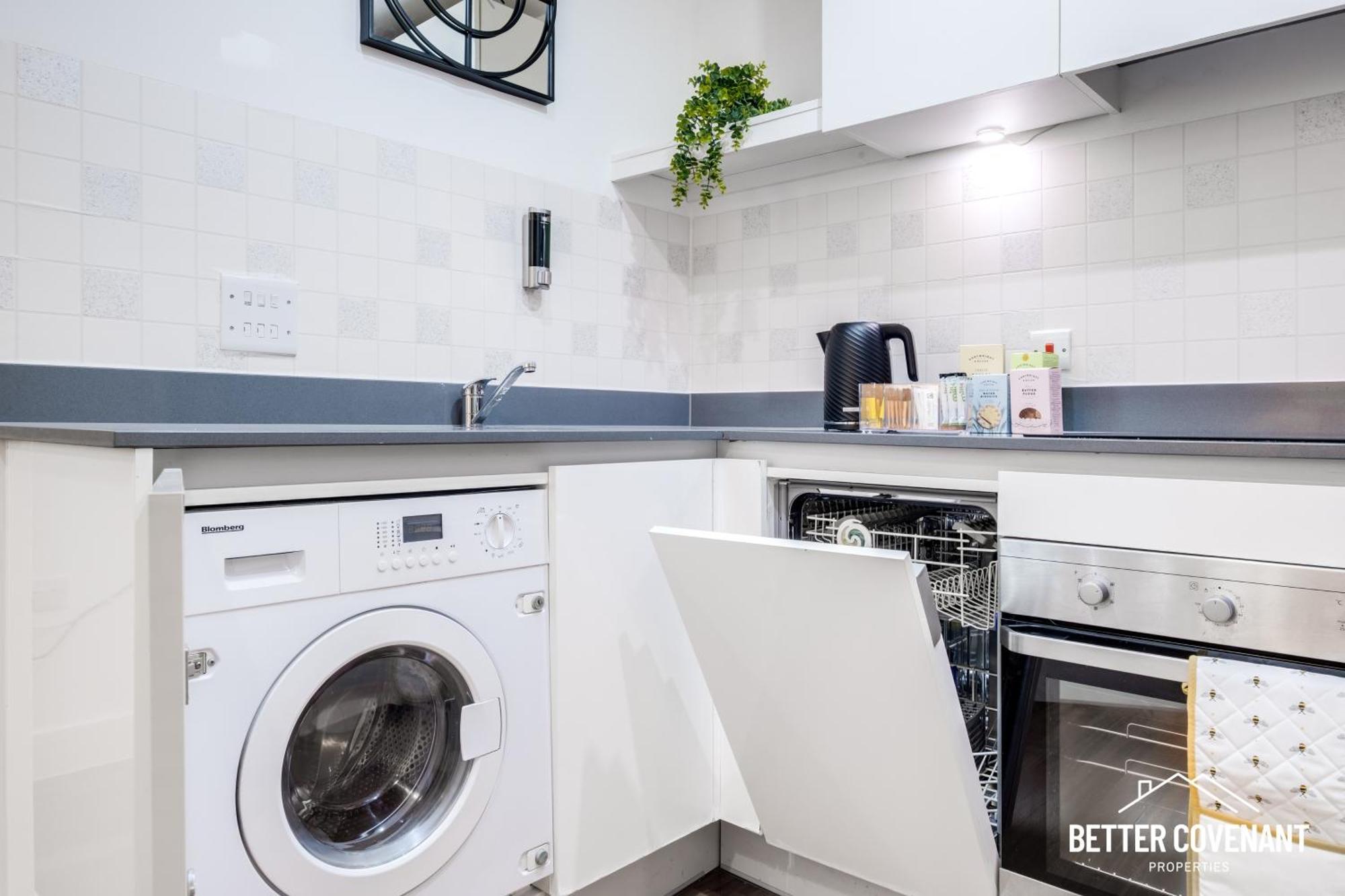City Centre Apartment, Perfect For Business In Birmingham