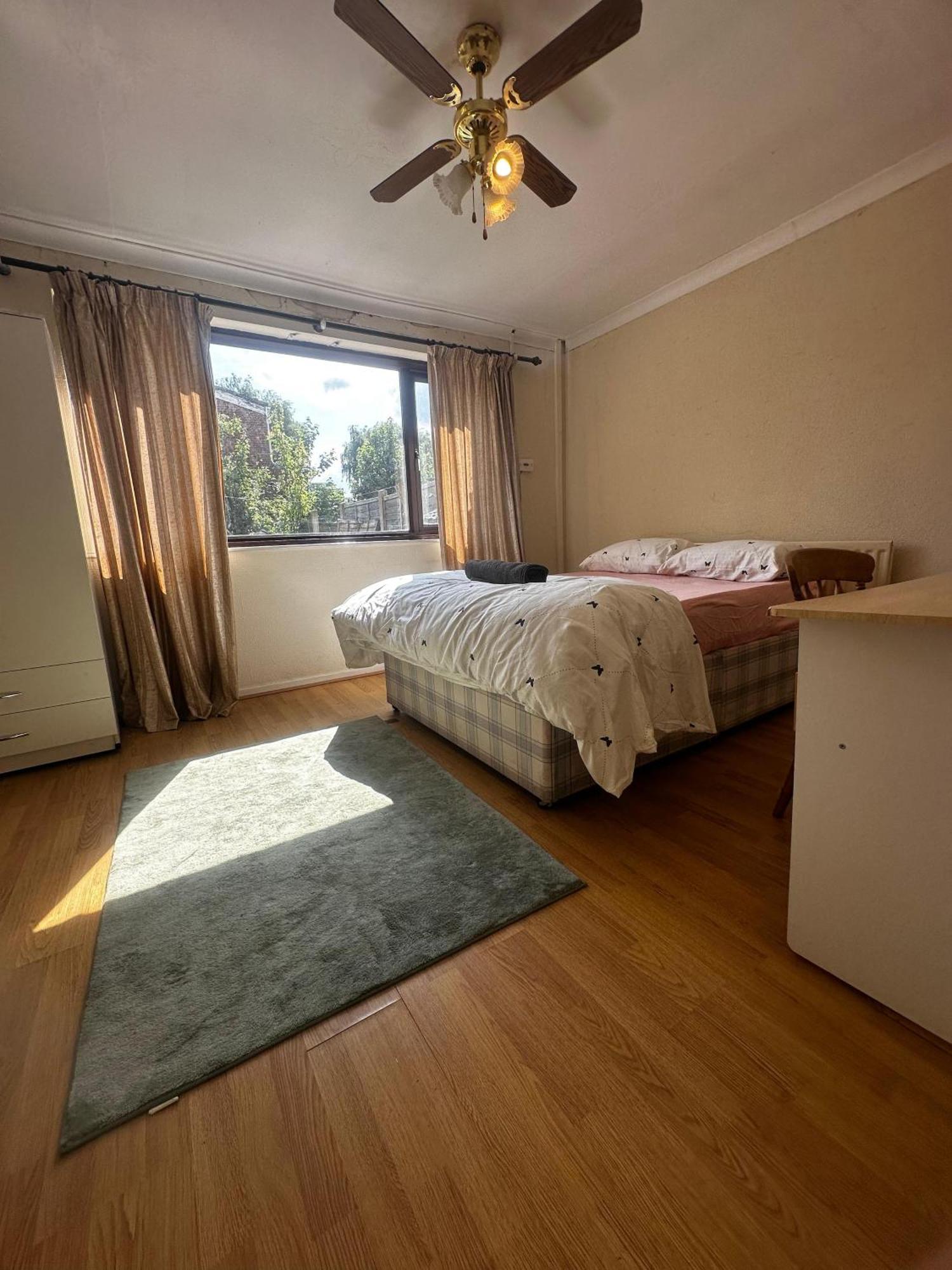 Homestay - Budget Staycation