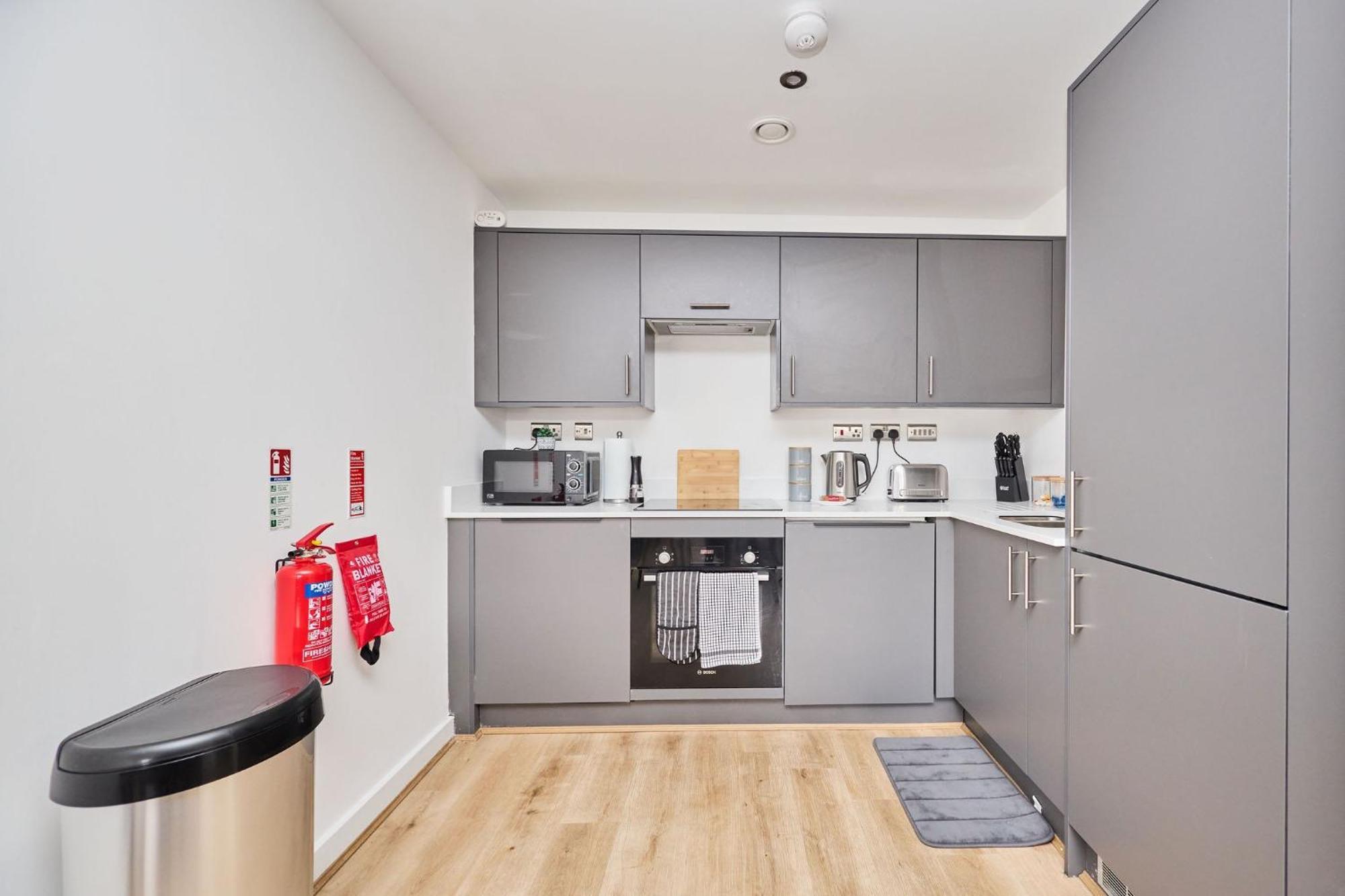2bed Modernkitchen Petsok Tv Wifi Apartment *