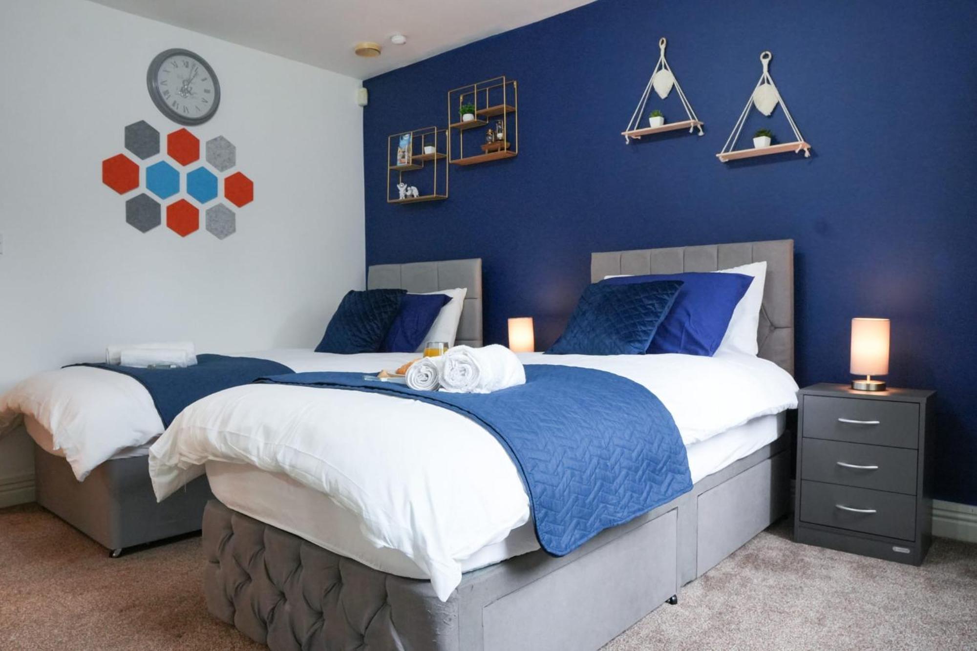 Whole 2-bed - Contractors, Professionals, Ulez Free, Free Parking, B'ham 10mins