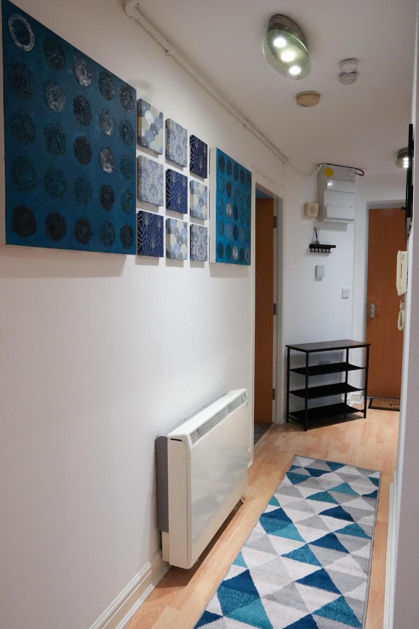 Apartment Whole 2-bed - Contractors, Professionals, Ulez Free, Free Parking, B'ham 10mins Birmingham