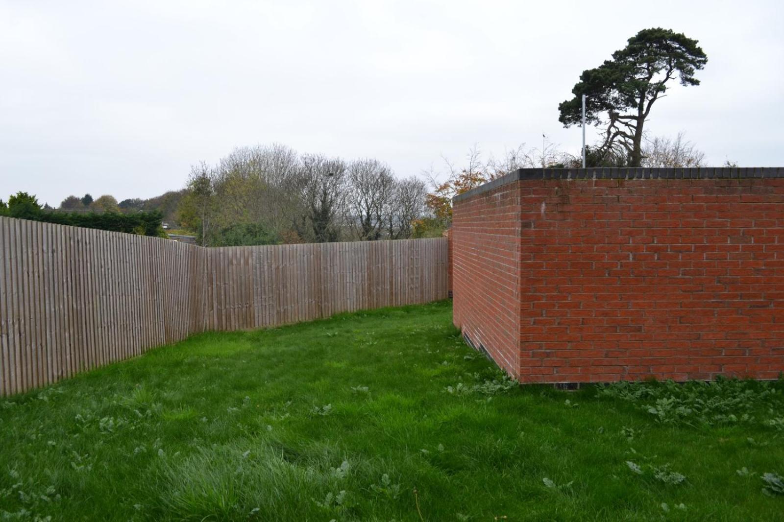 House 6 Large Private Bedrooms With 7 Beds, Close To Nec, Jlr, Centre Birmingham