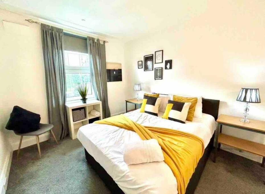 Meadows Court - Wyndale Living - Mansion Style Birmingham