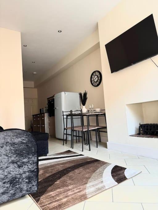 Flat In Birmingham