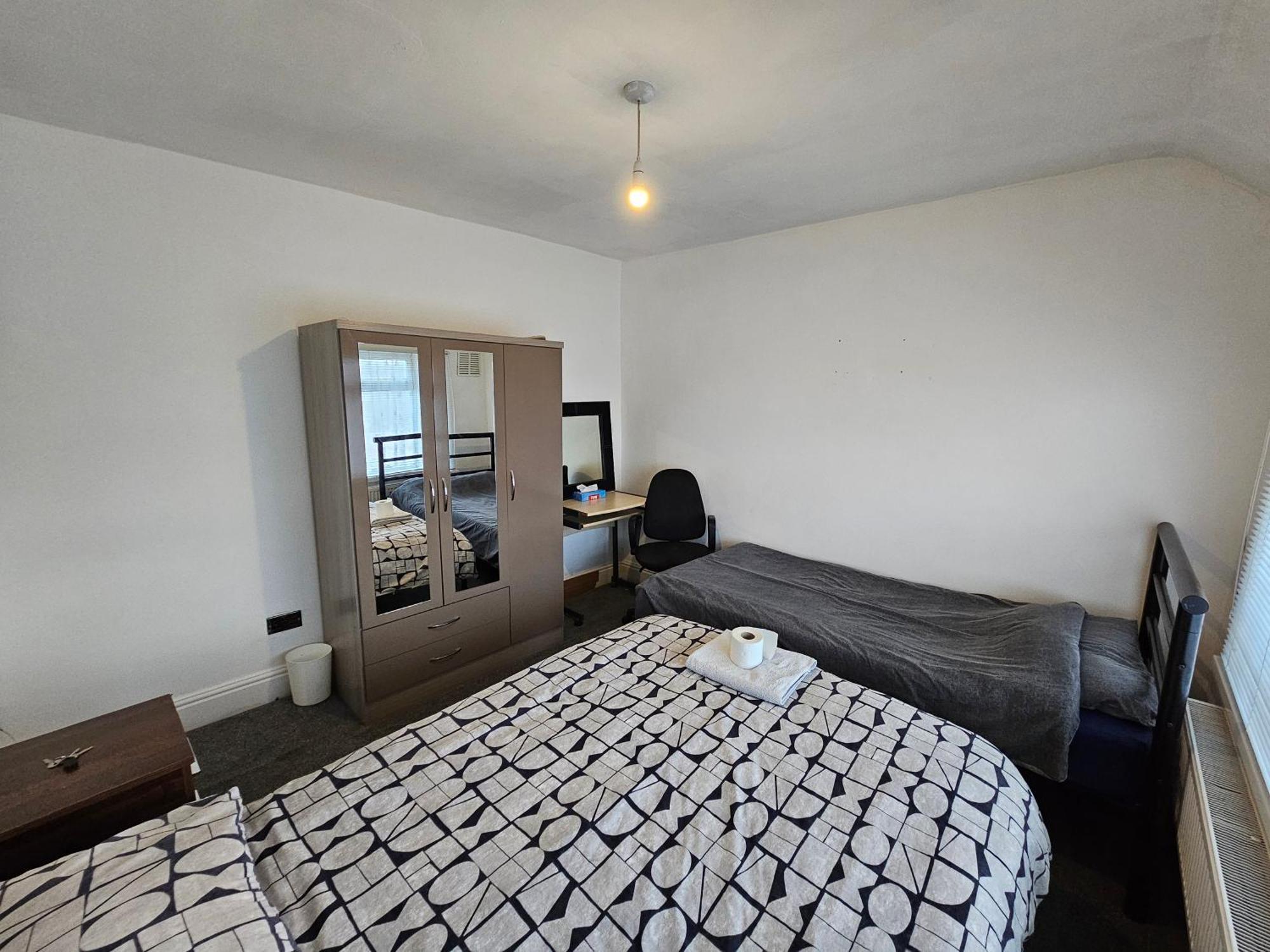 Monyhull - Near Centre Kingsheath Nia Nec Bhx *