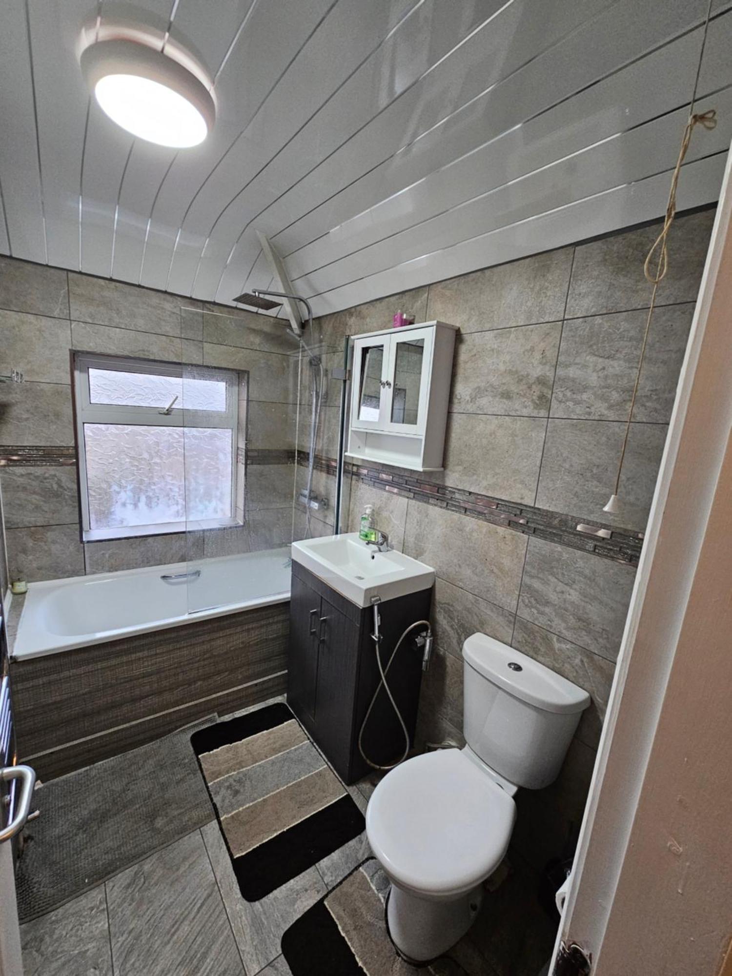 Monyhull - Near Centre Kingsheath Nia Nec Bhx Homestay *