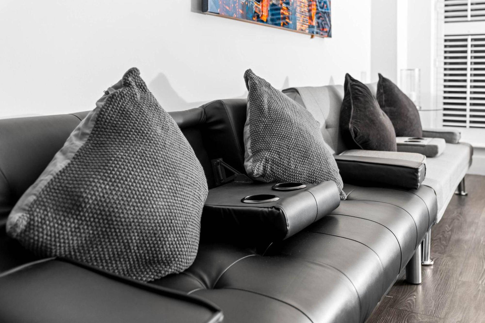 Luxury Centre 3bedroom 5beds With Allocated Parking * Birmingham