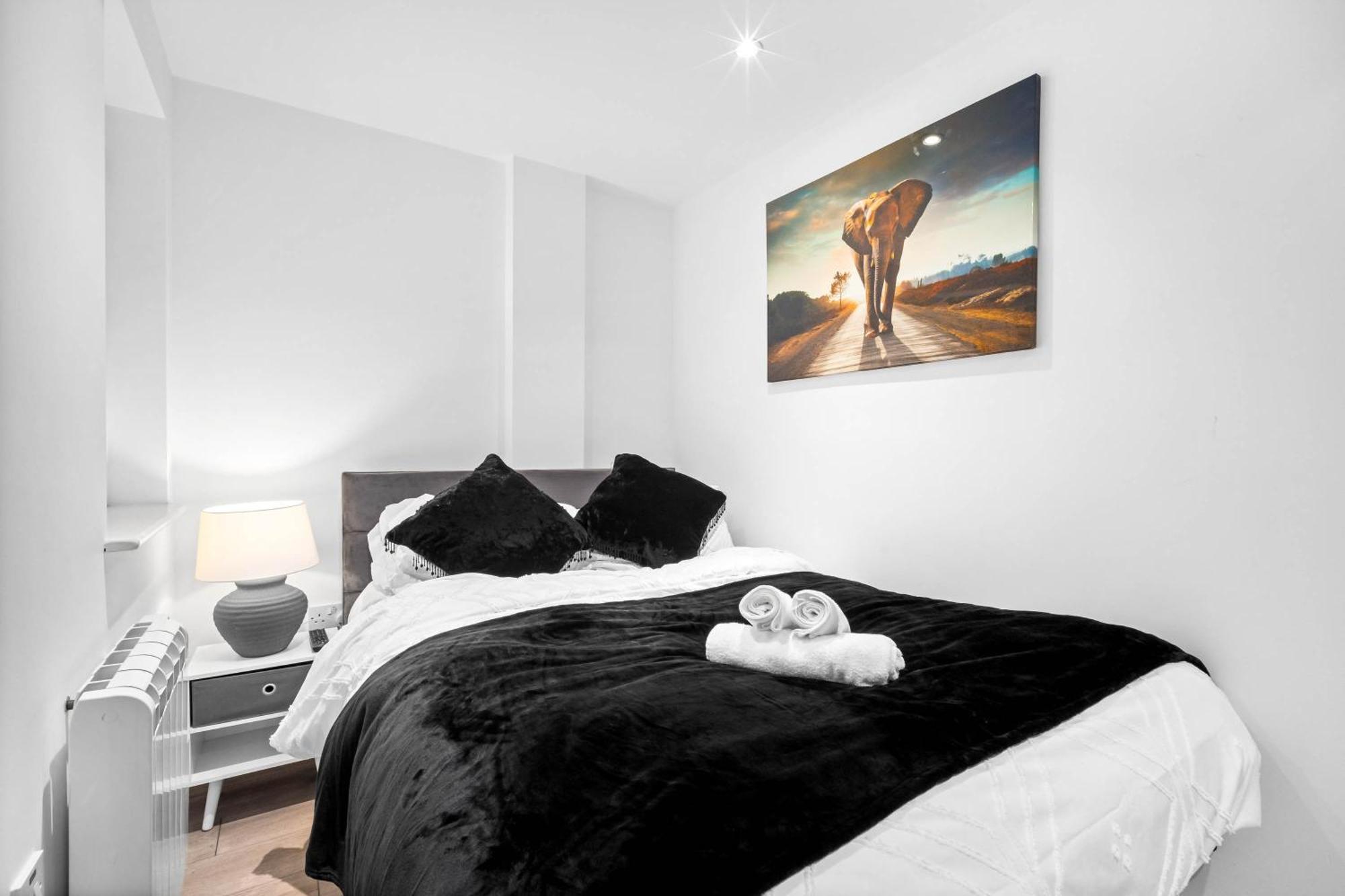 Luxury Centre 3bedroom 5beds With Allocated Parking