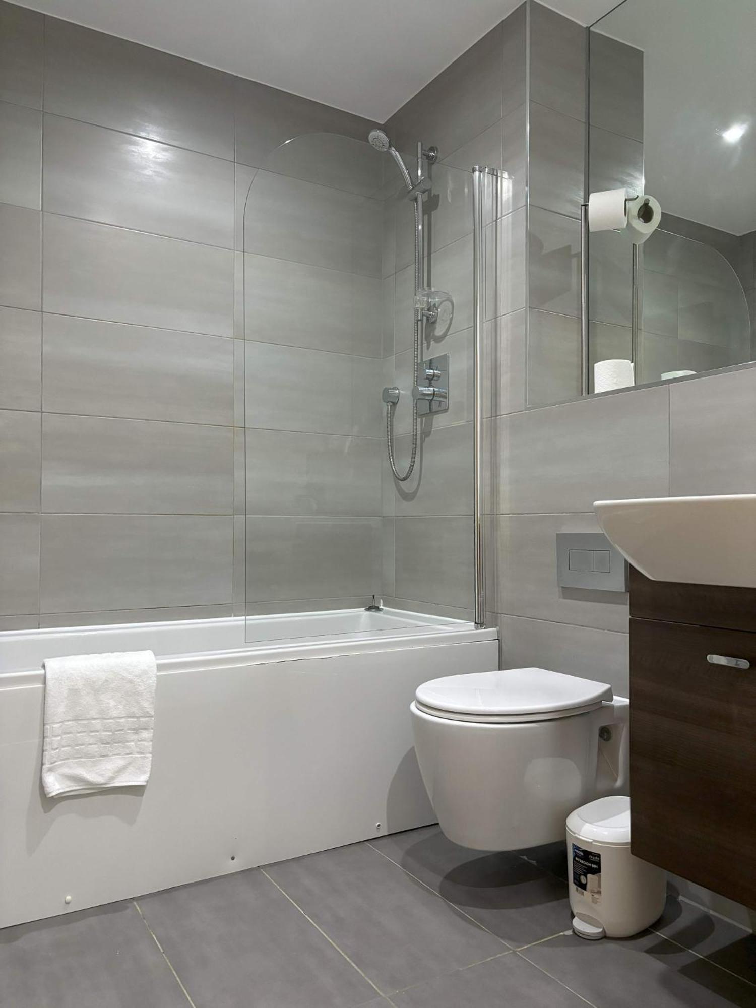 Cozy 1 Bedroom Sleep 4 In Centre Birmingham