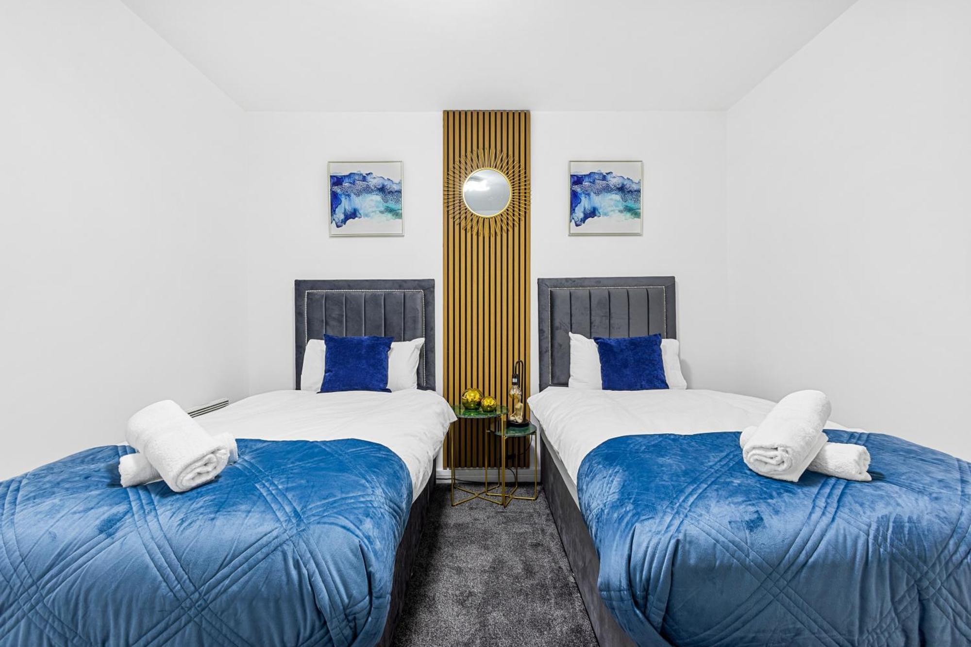 Apartment Bullring Lux Suite- Netflix-free Parking-sleeps 6 Birmingham