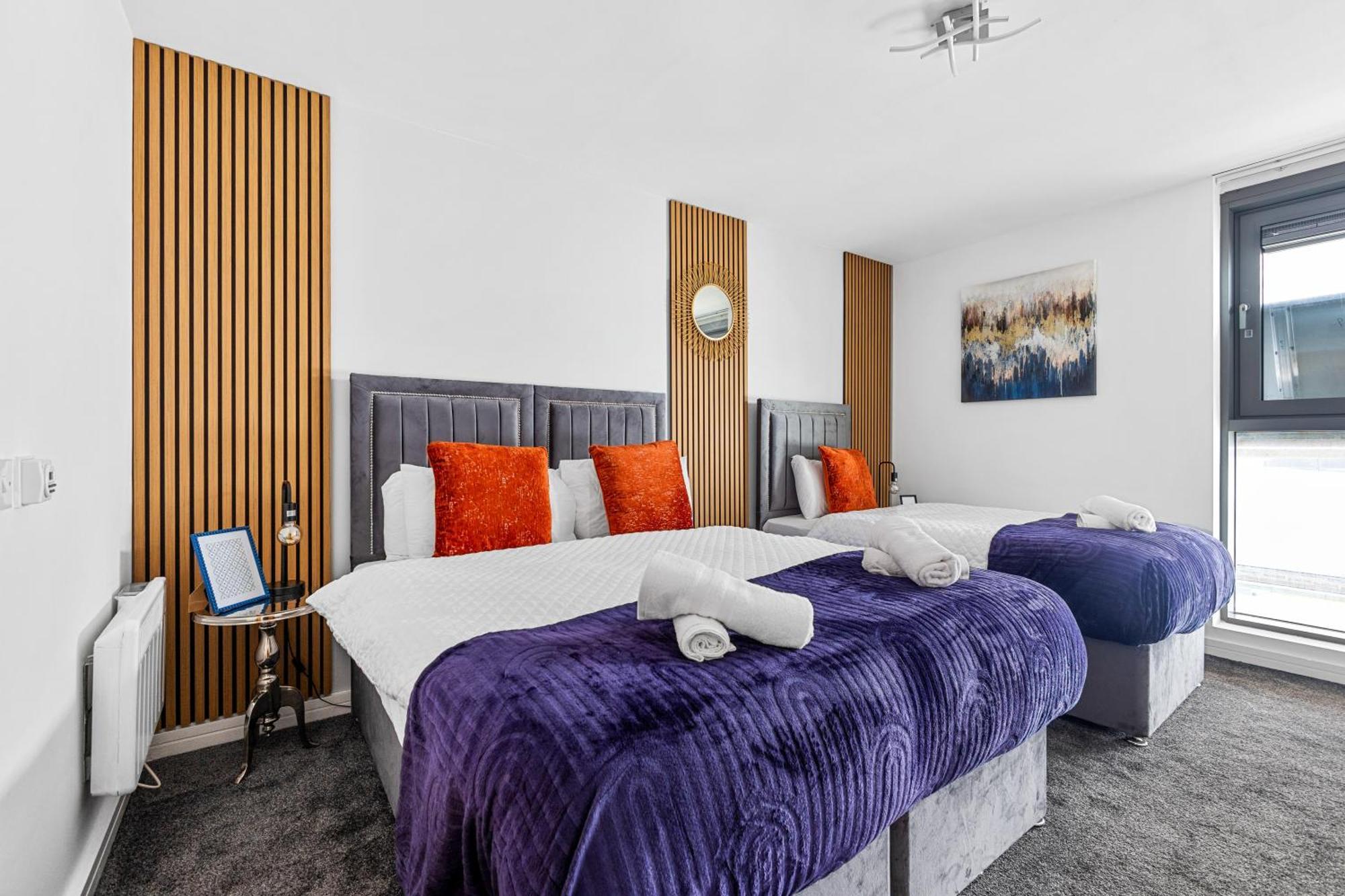 Apartment Bullring Lux Suite- Netflix-free Parking-sleeps 6