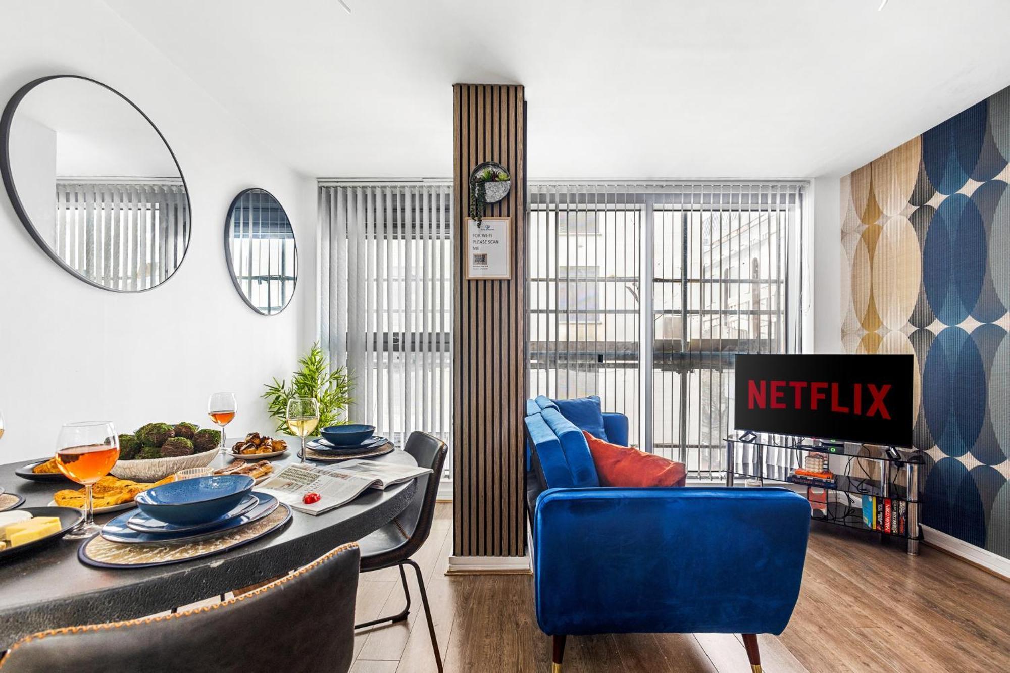 Bullring Lux Suite- Netflix-free Parking-sleeps 6 Apartment Birmingham