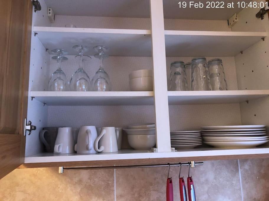 Cozy 4 Bedroom House In Smethwick With 4 Bathrooms Perfect For Contractors And Families * Birmingham