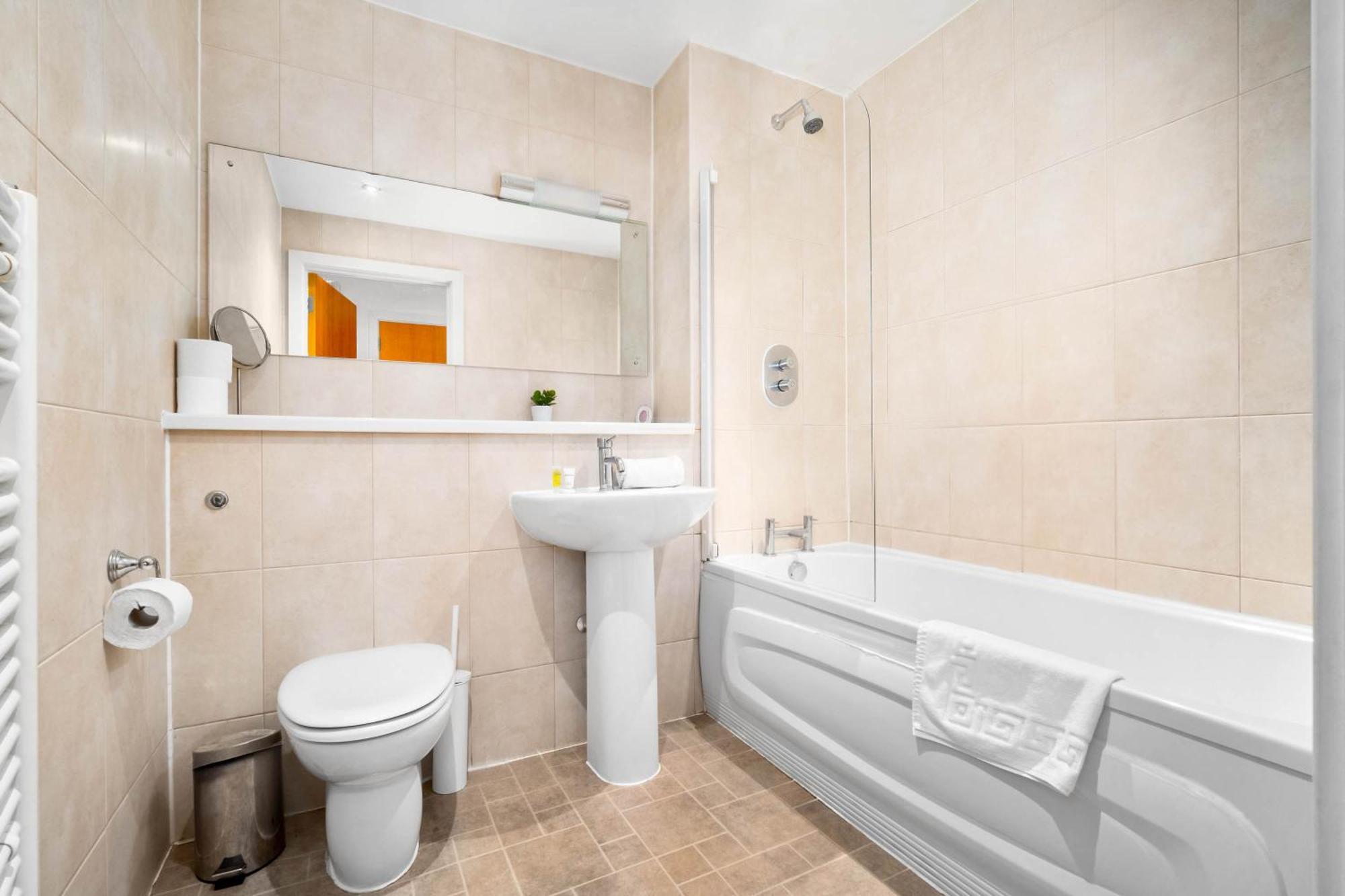 Apartment Centre - Balcony - Secure Parking - China Town - Arcadian - 29arc