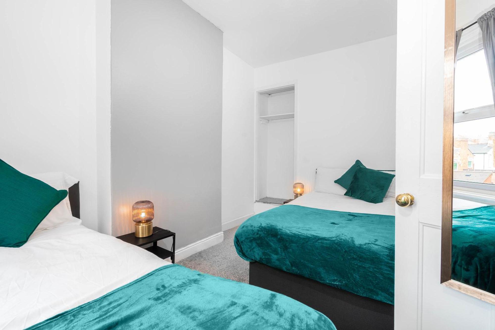 Holiday home Family Contractors 2 Bed House Free Parking Sleeeps 6