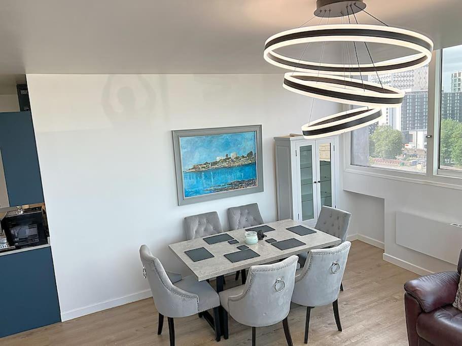 The Penthouse Of Opulence Apartment *