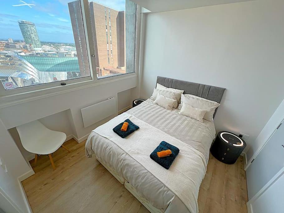 The Penthouse Of Opulence Apartment