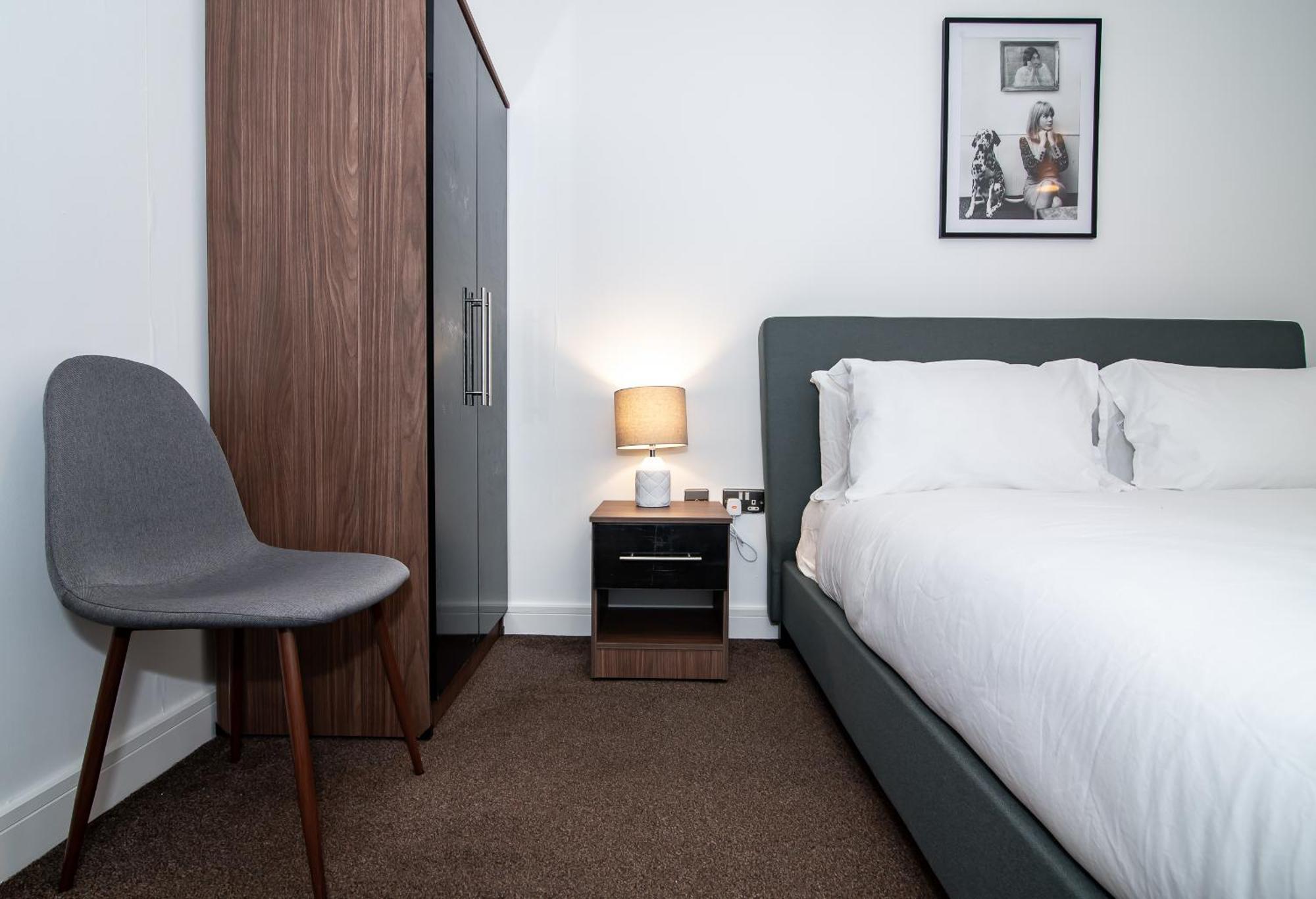 Lovely 1bed With Balcony In *