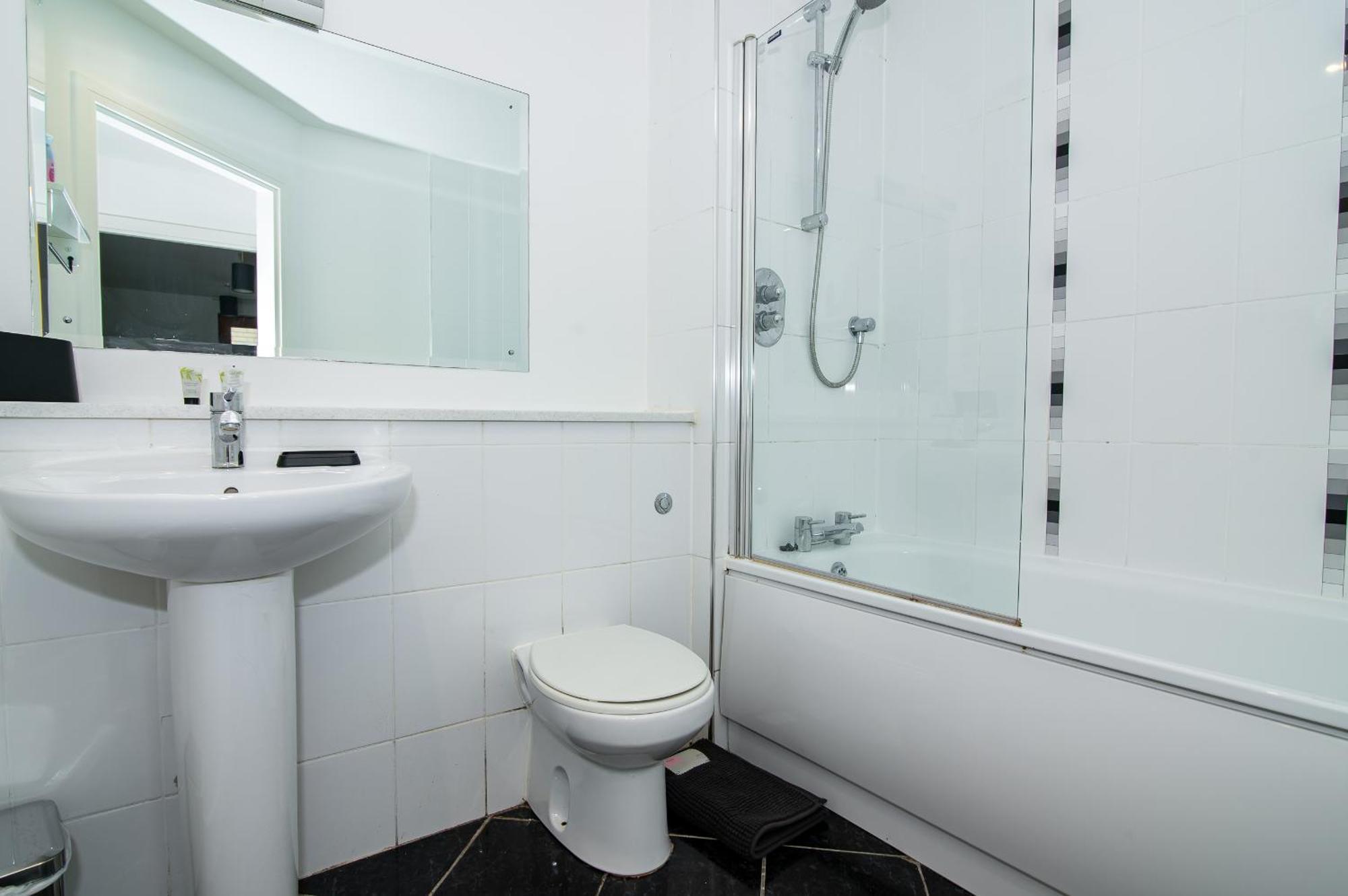 Apartment Lovely 1bed With Balcony In