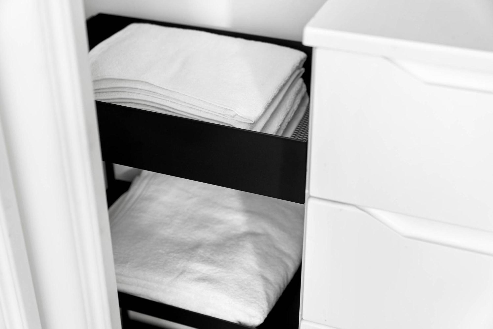 New Styled Short One Bed Sleeps 4 People