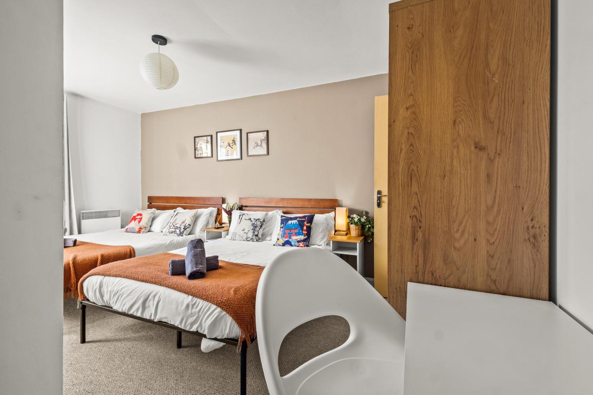 Pan Asian Haven With Balcony With Cityview And Free Parking