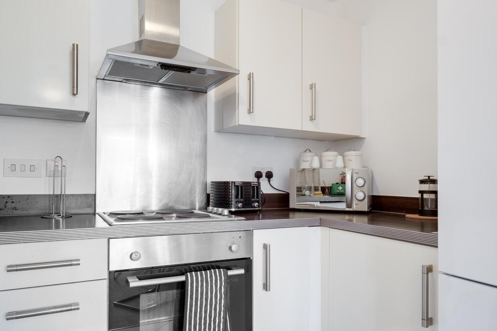 Pan Asian Haven With Balcony With Cityview And Free Parking Birmingham