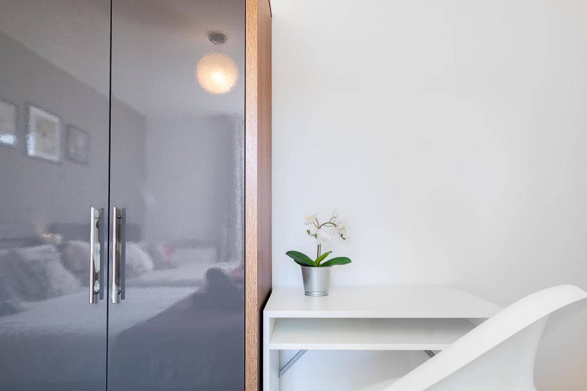 Pan Asian Haven With Balcony With Cityview And Free Parking Apartment