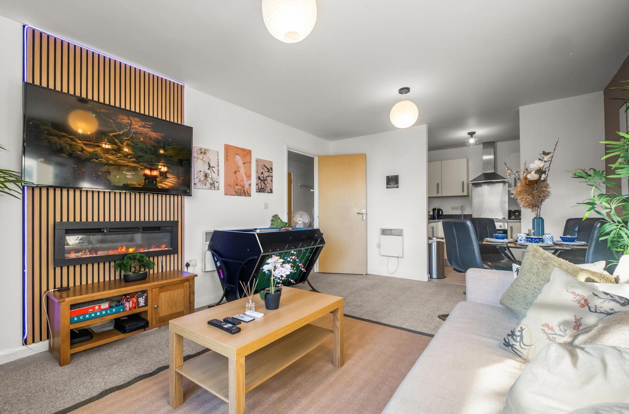 Apartment Pan Asian Haven With Balcony With Cityview And Free Parking
