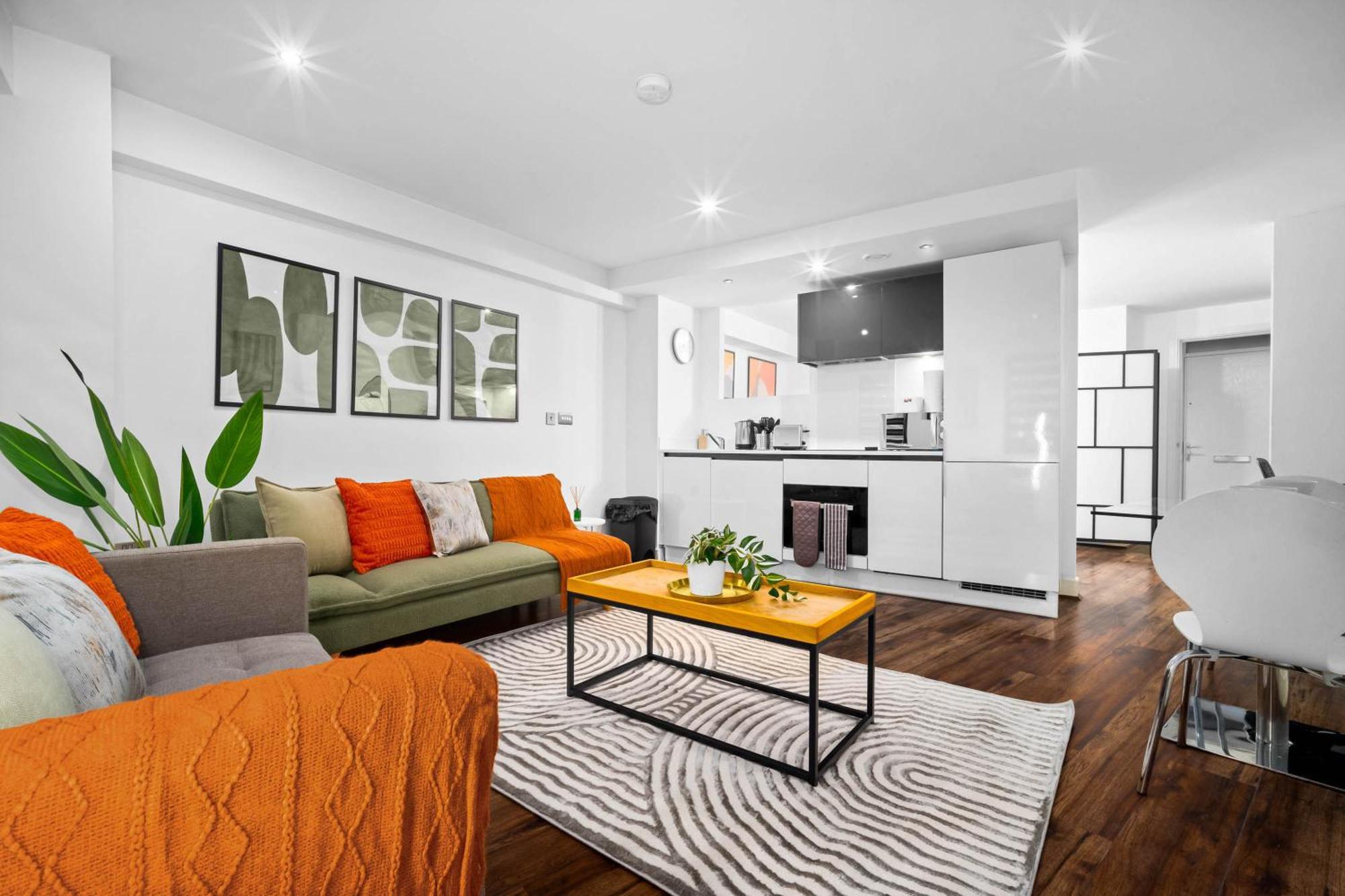 New Styled Short One Bed Sleeps 4 People Apartment *