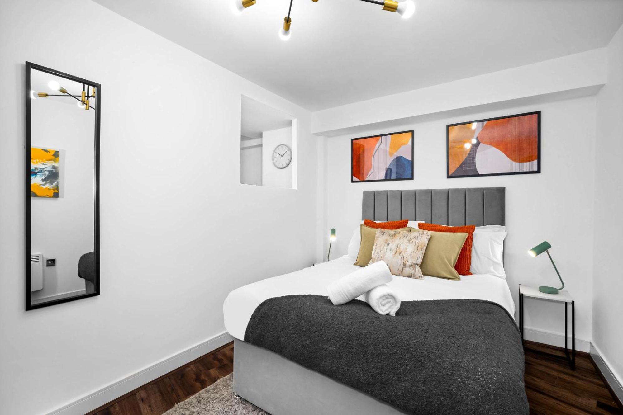 New Styled Short One Bed Sleeps 4 People *