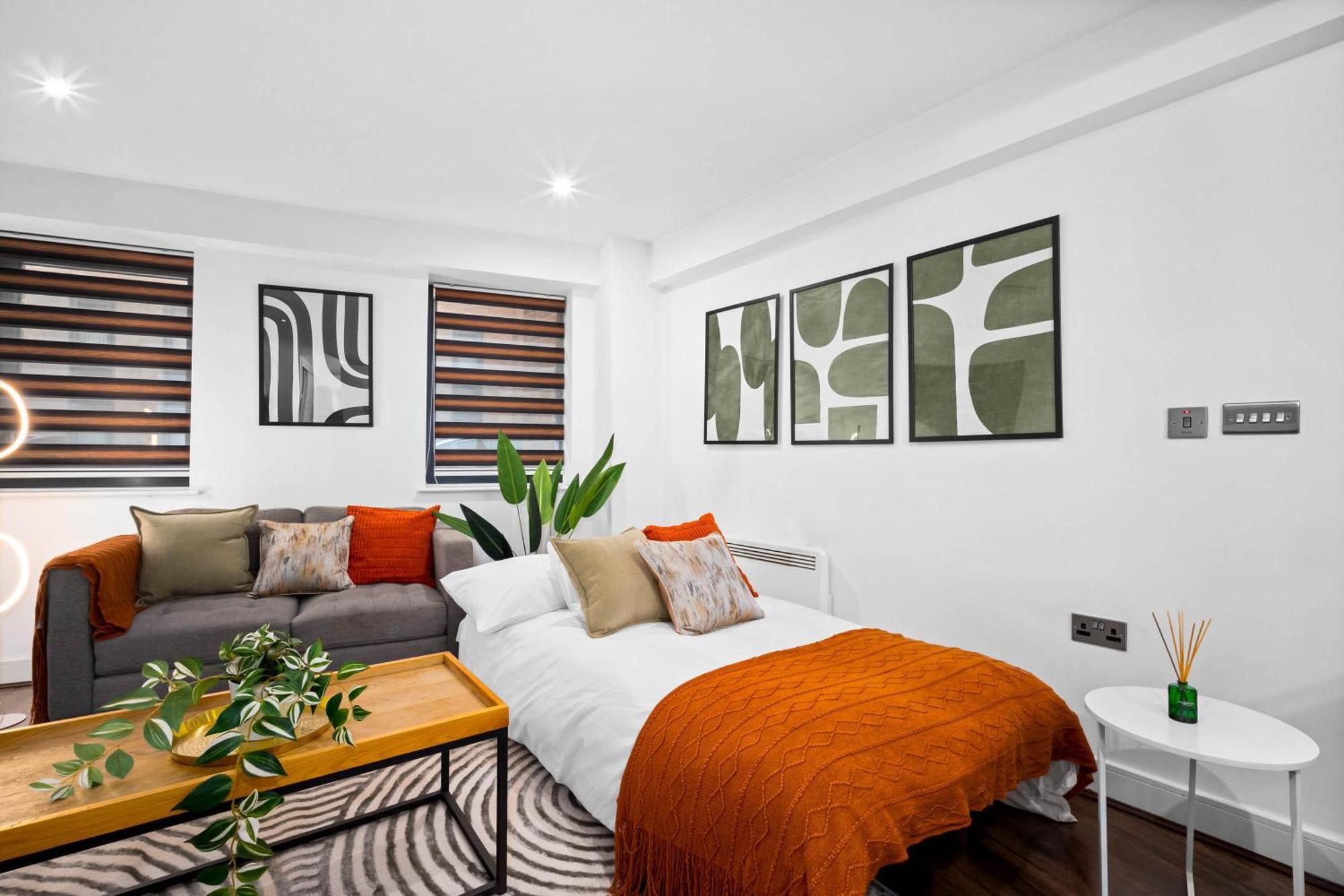 New Styled Short One Bed Sleeps 4 People Apartment