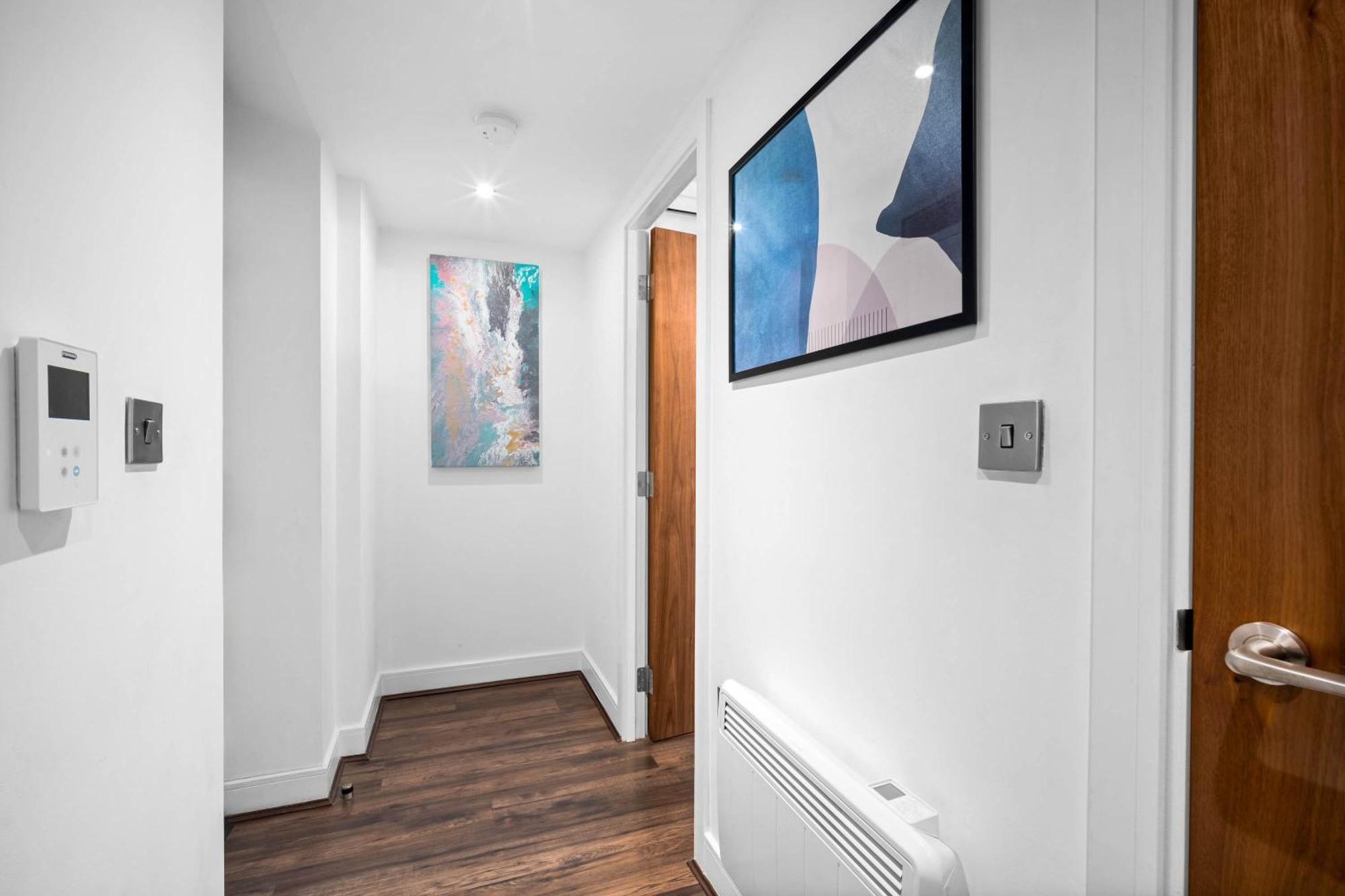 New Styled Short One Bed Sleeps 4 People