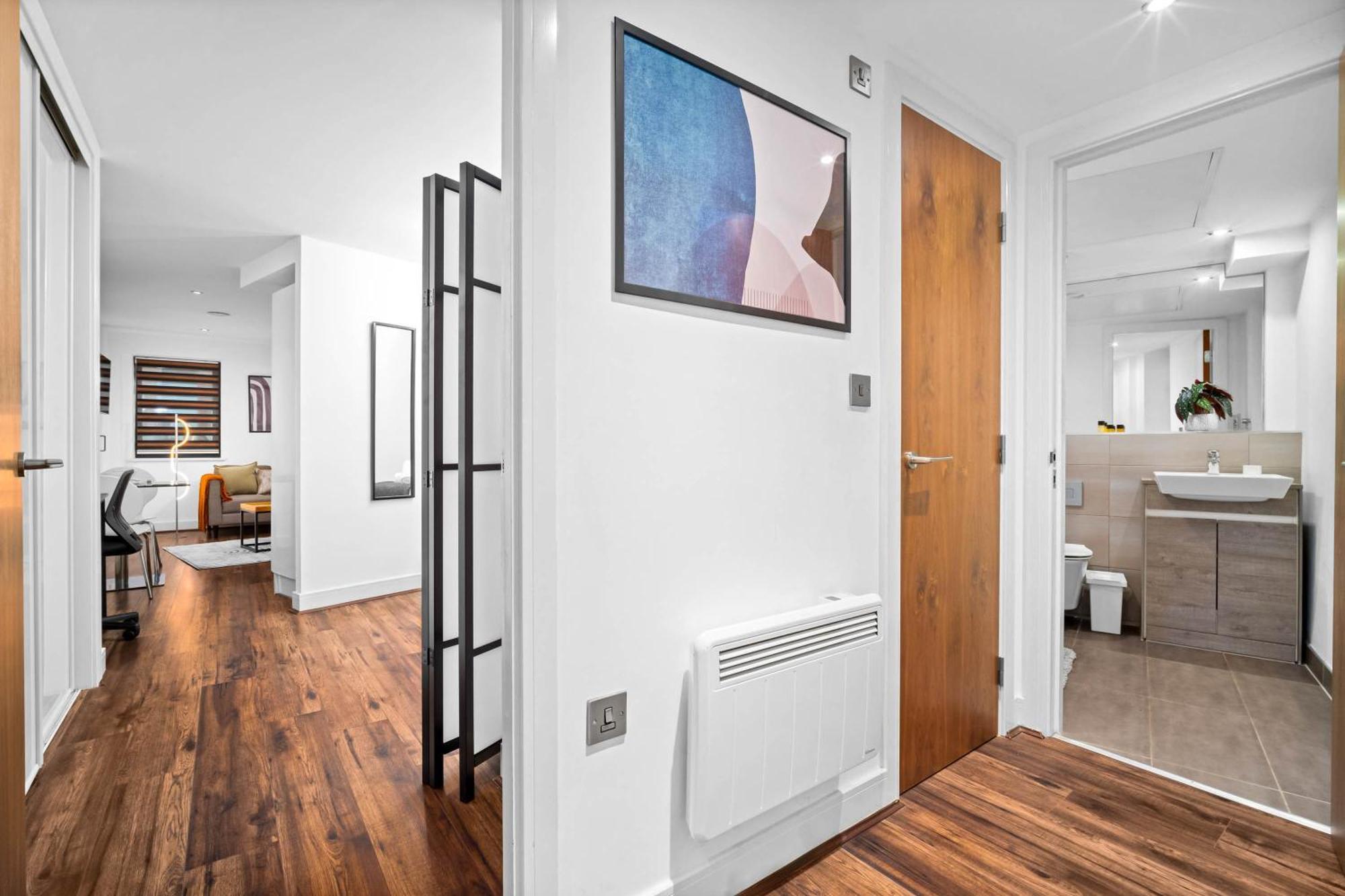 New Styled Short One Bed Sleeps 4 People Apartment