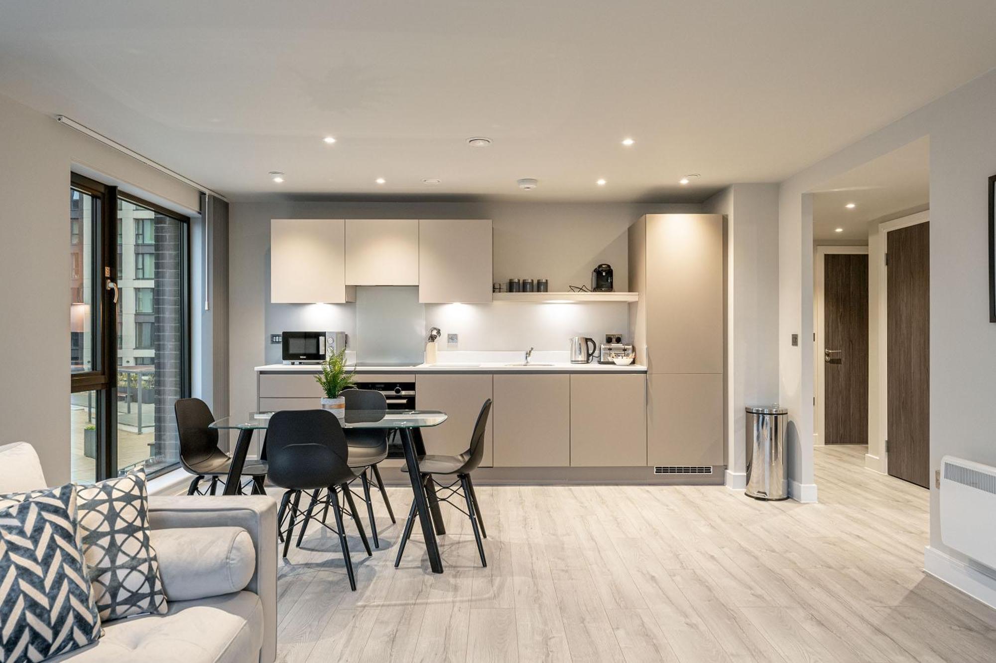 St Martin's Place - Centre Apartment