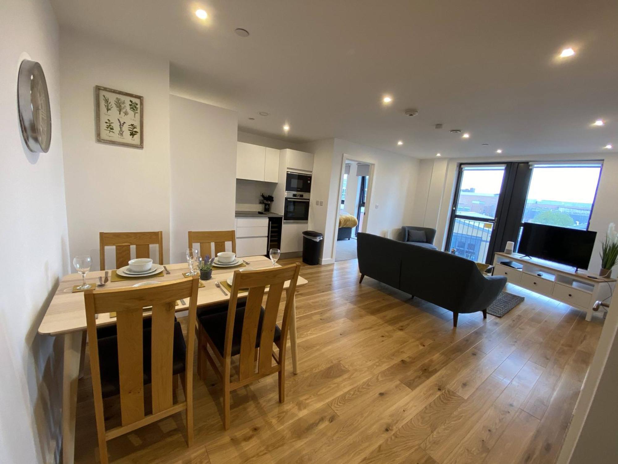 Arden Gate Apartment *