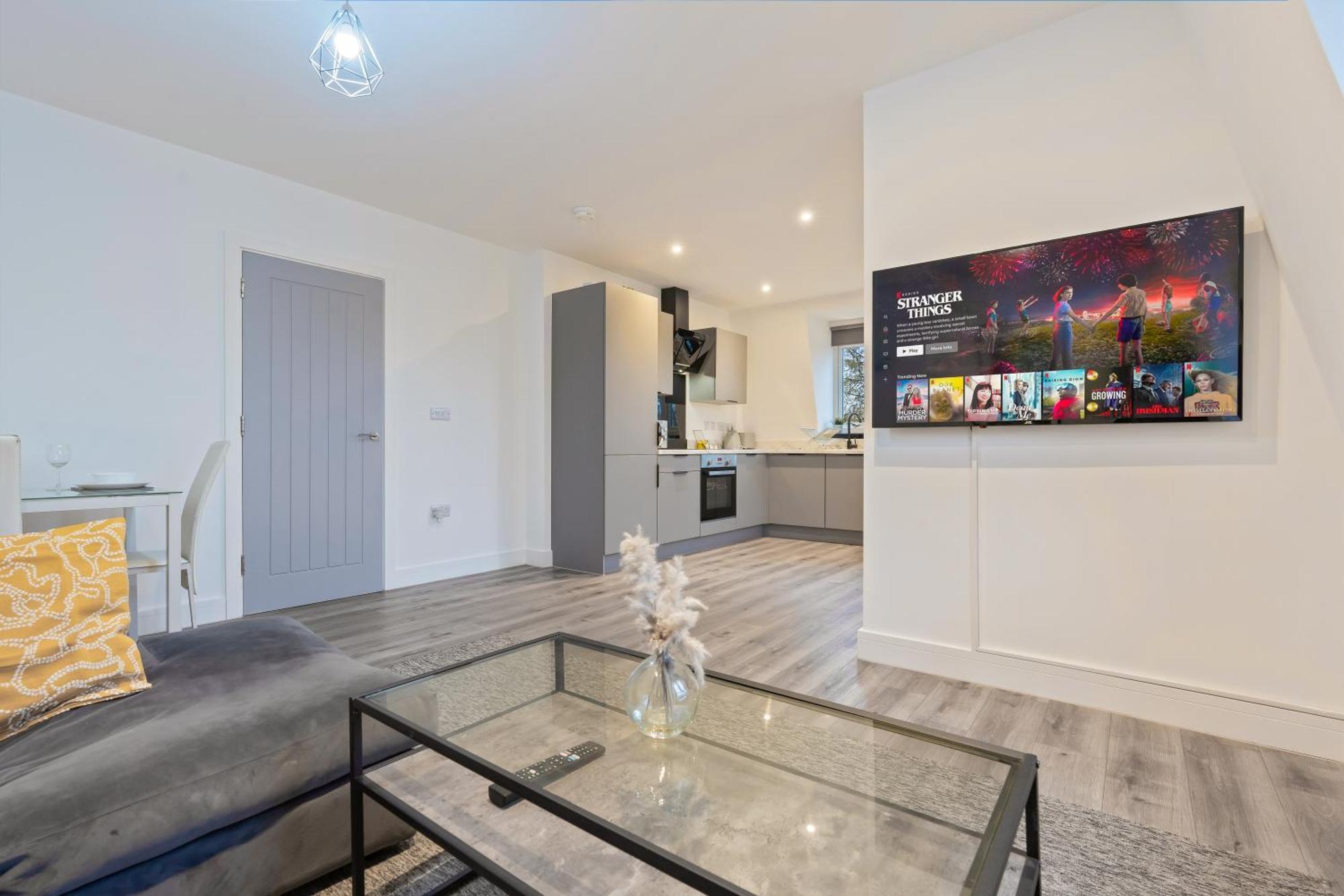 Smethwick Deluxe 2 Bedroom Aparetment - Secure Parking - Balcony - Rated Exceptional - 9mc Apartment Birmingham
