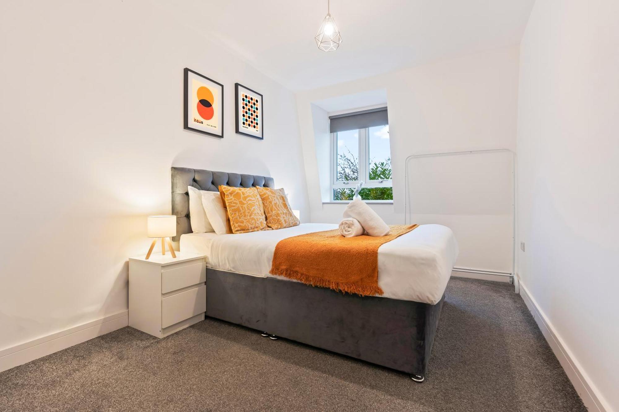 Apartment Smethwick Deluxe 2 Bedroom Aparetment - Secure Parking - Balcony - Rated Exceptional - 9mc