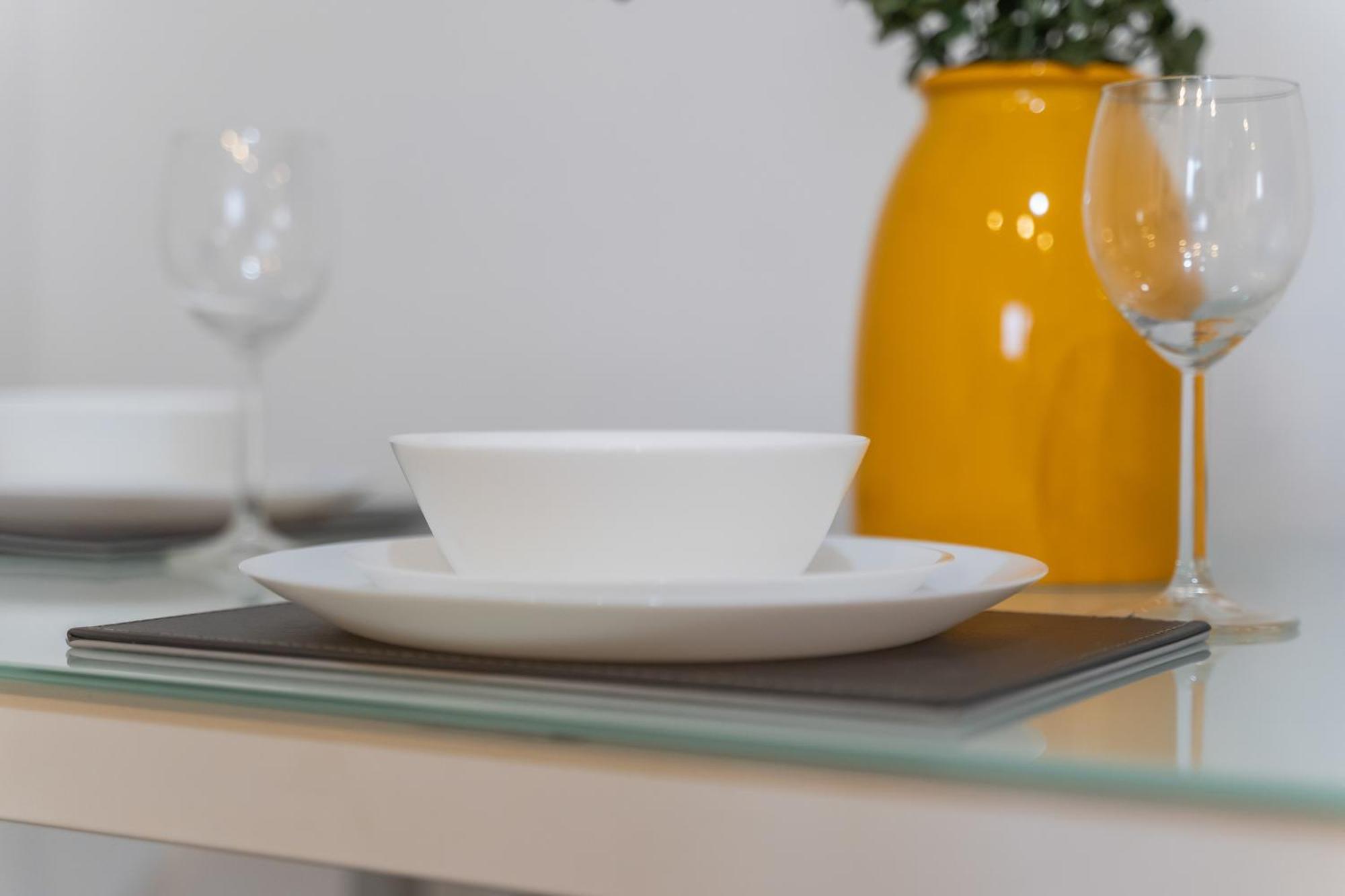 Smethwick Deluxe 2 Bedroom Aparetment - Secure Parking - Balcony - Rated Exceptional - 9mc Apartment Birmingham