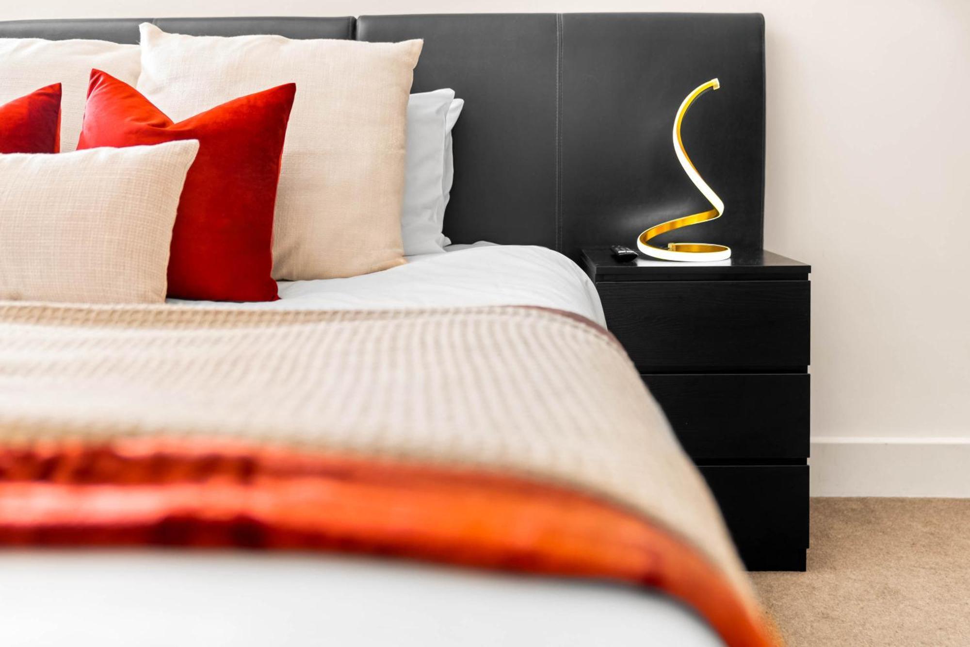 Centre - Balcony - Secure Parking - China Town - Arcadian - 29arc Apartment *