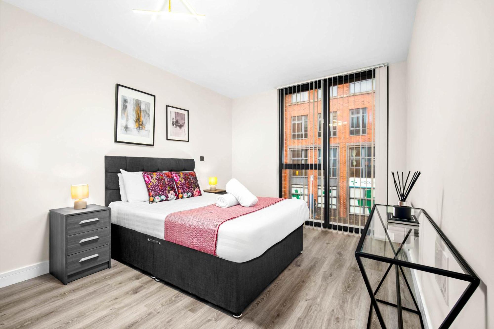 New Luxury - 2 Bedroom - Centre - Smart Tv - Jq - Rated - 2ah Apartment